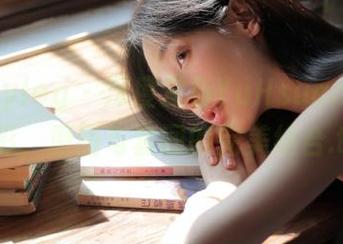 beautyleg – 深度赏析YuHsuan的肉丝摄影，原图与套图的完美结合.txt