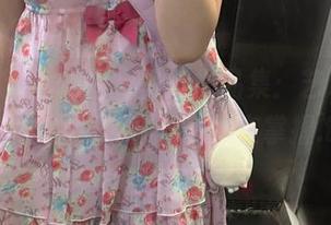 pans – 兰心白裙写真作品集：艺术与时尚的结合，精彩下载尽在掌握.txt