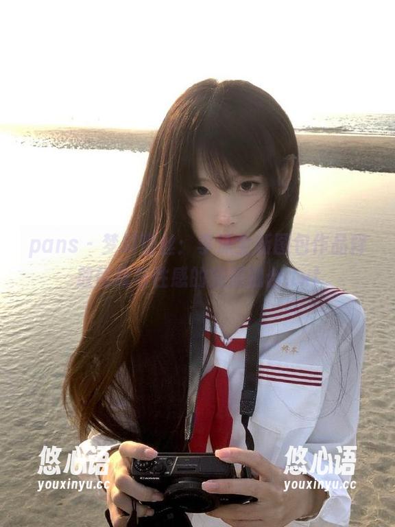 pans - 梦幻蕾丝：李沫全新图包作品释放优雅与性感的完美融合.txt