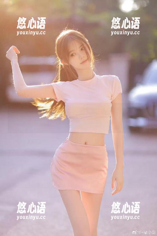 pans - 禾禾眼镜放送秀：看这里，超级搞笑的免费套图等你来拿！.txt