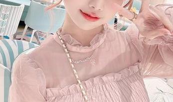 rinka冲田凛花丝袜写真全集：原图与迷人套图无缝连接.txt