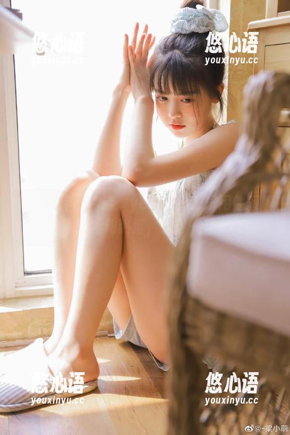体操服作品精选：yeeun孙乐乐用性感撩动你的运动热情，值得一看.txt