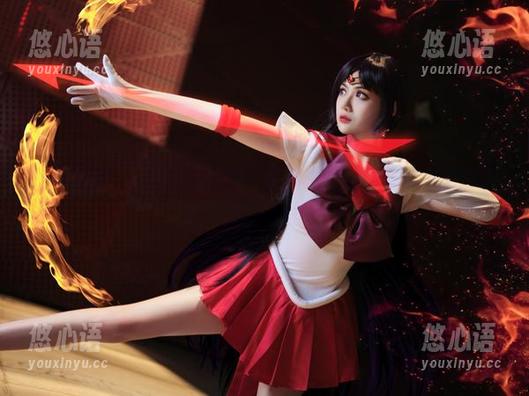 从容优雅，一米八的大梨子的修女私拍图包展现个性与魅力.txt