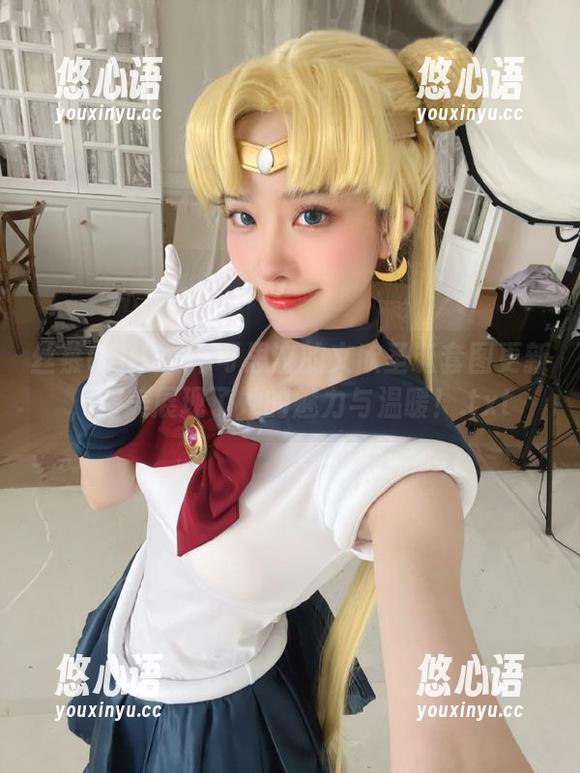 丝慕GIRL-文欣 丝慕GIRL - 不可思议的文欣圣诞套图更新,完美展现了她的魅力与温暖!.txt