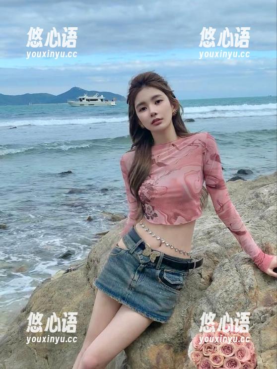 丝月神 微密圈 - 作品赏析:丝月神的图包展示堆堆袜和肉丝匡威的青春活力.txt