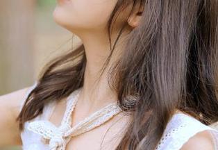 丽柜 – 全球顶级私房灰丝图片，图图绝美作品一览，无需过滤的美感！.txt