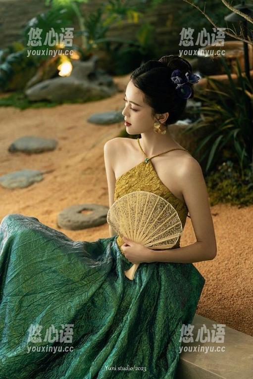 丽柜 - 精选写真：安娜学姐带你走进她的艺术之旅.txt
