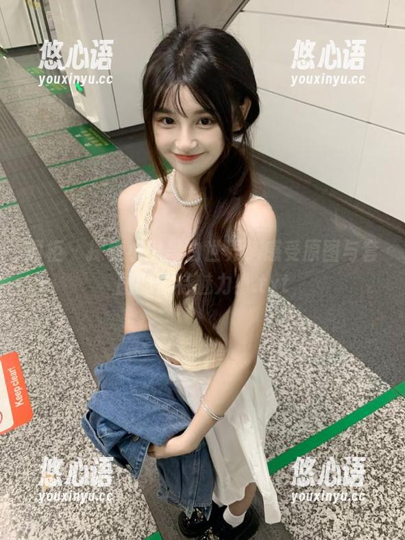 丽柜-小戈 丽柜 - 探索小戈黑白世界,感受原图与套图的独特魅力!.txt