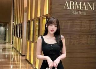 微密圈 – 俏妞qiaoniuTT美腿定制写真，诠释独特风格与个性的完美碰撞.txt