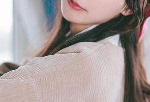 克拉女神 – 佳莹黑白摄影图包分享，免费下载感受光影之美！.txt