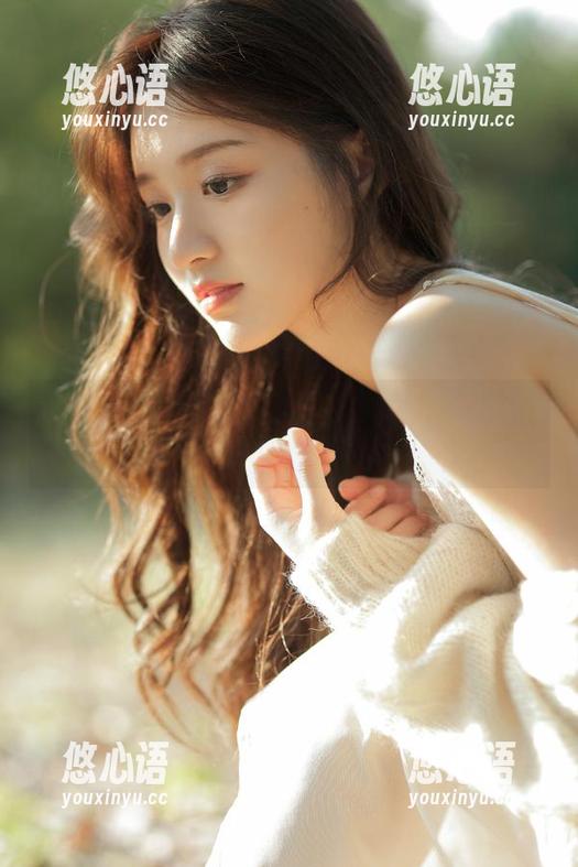 克拉女神 - 套图更新！忆之吊带风格展现不同的美丽态度.txt
