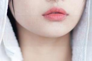 克拉女神 – 在瑞莎的天使写真作品集中，我们一起追寻那藏匿的美丽与欢乐！.txt