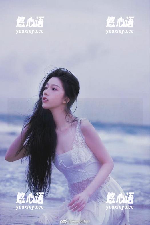 克拉女神-芊芊 克拉女神 - 芊芊奶牛写真私拍:一头“萌”的不行的私人奶牛.txt