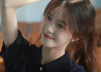 克拉女神 – 短裙中的女神！菲菲美图更新，让你看到不一样的时尚风采！.txt