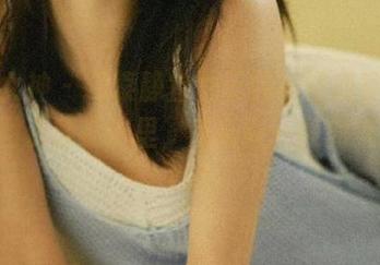 克拉女神 – 探索静宜女王的视觉盛宴，珍贵原图资源在这里，感受每一帧的美丽！.txt
