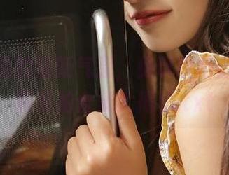 漫步海边的清新气息，兔玩映画蓝色水手服私拍合集大揭秘.txt