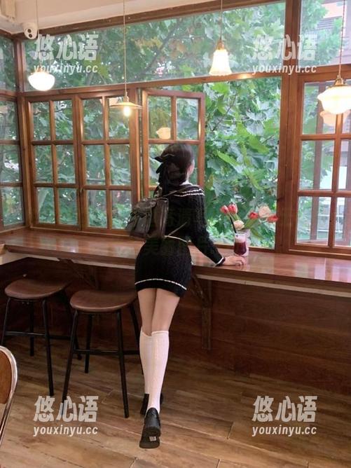 兔玩映画短裙白丝高清写真，发现无与伦比的美丽图片.txt