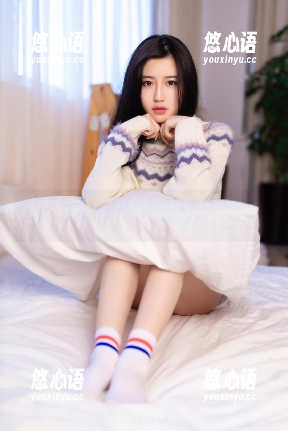 初夏女神 - 探索双双的教室清扫日常：精选图库带你走入她的世界.txt