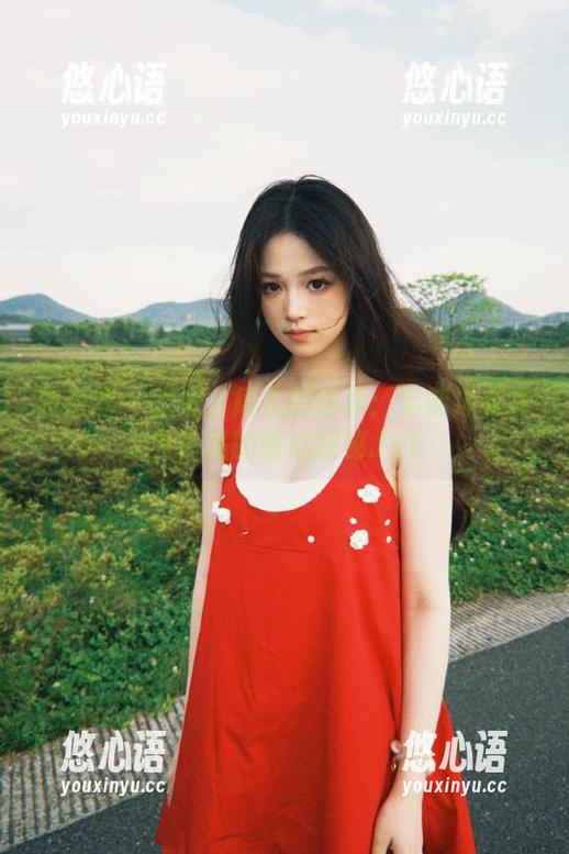 古阿扎 微密圈 - 走进古阿扎的世界:定制泳衣写真作品的幕后探秘.txt