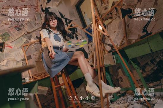 咬一口兔娘的日常：云端在线美图盛宴，留住生活的每一瞬.txt