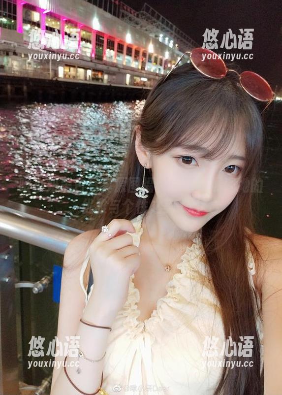 啾小妍黑白写真原图福利：细腻展现她的优雅与个性之美.txt