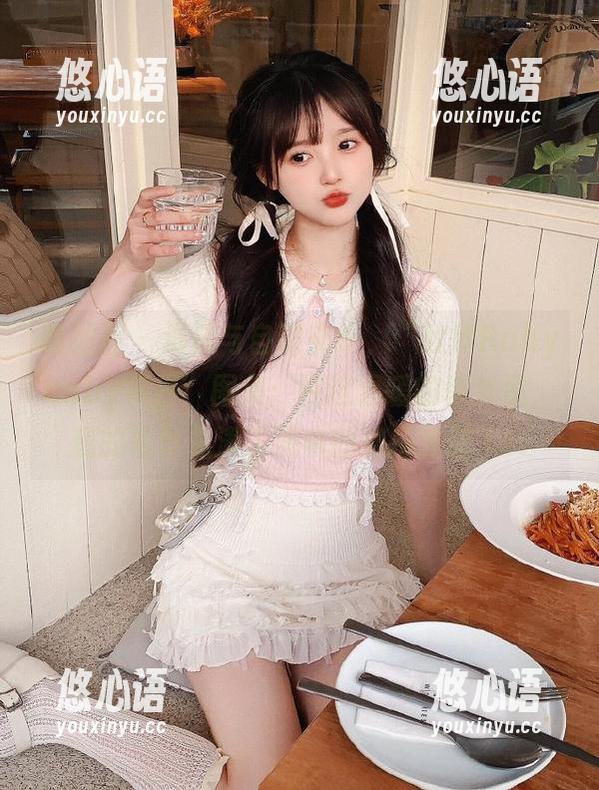 嗲囡囡-欣欣Rubybaby 嗲囡囡 - 浪漫与自嘲交织,“欣欣Rubybaby夏日”图集:在这温暖的季节里,我的写真充满了法尔的穿搭苦恼.txt
