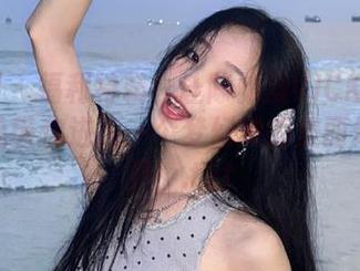 嗲囡囡 – 福利特辑！让陈雅漫VICKY的御姐作品带你进入一个梦幻般的美丽幻想世界！.txt