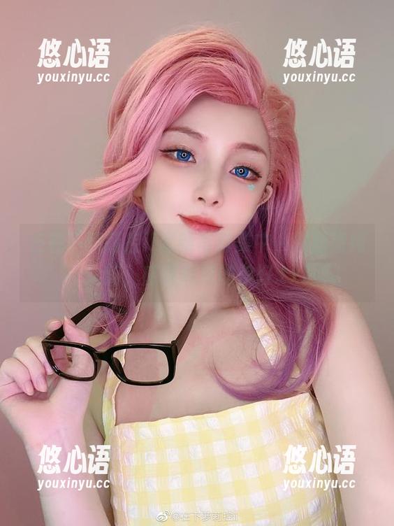 在在下萝莉控ii最新写真集中，领悟清纯之韵，感受心灵的美好.txt