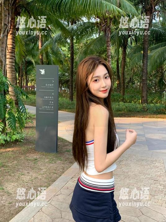 壹吻映画 - 红红魅力绽放：深入了解她的白色美图私房创作背后的故事.txt