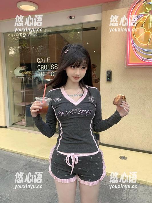 大生模拍 - 福利图集大集合：贝贝熟女的成熟魅力与真实风采.txt