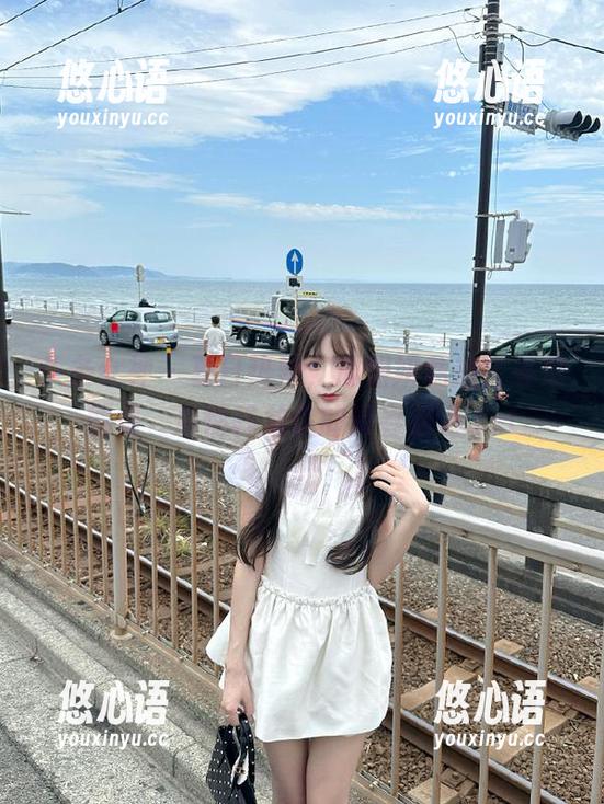 头条女神-周熙妍 头条女神 - 夏日热辣,周熙妍私拍比基尼图集,尽情释放你的青春活力.txt