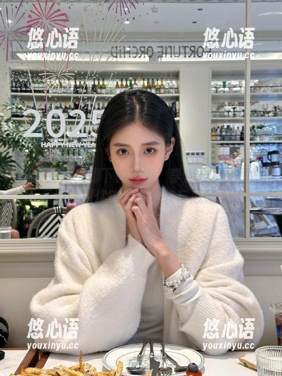 头条女神 - 脚下的诗意：李温柔裸足图集资源唤醒你内心的柔软与心动.txt