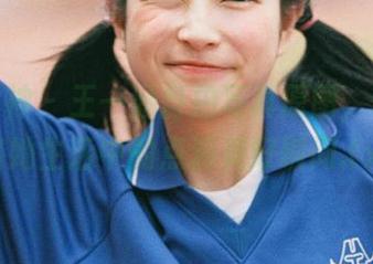 头条女神 – 王一涵自拍写真原图，带你领略她生活中的点滴美好瞬间.txt