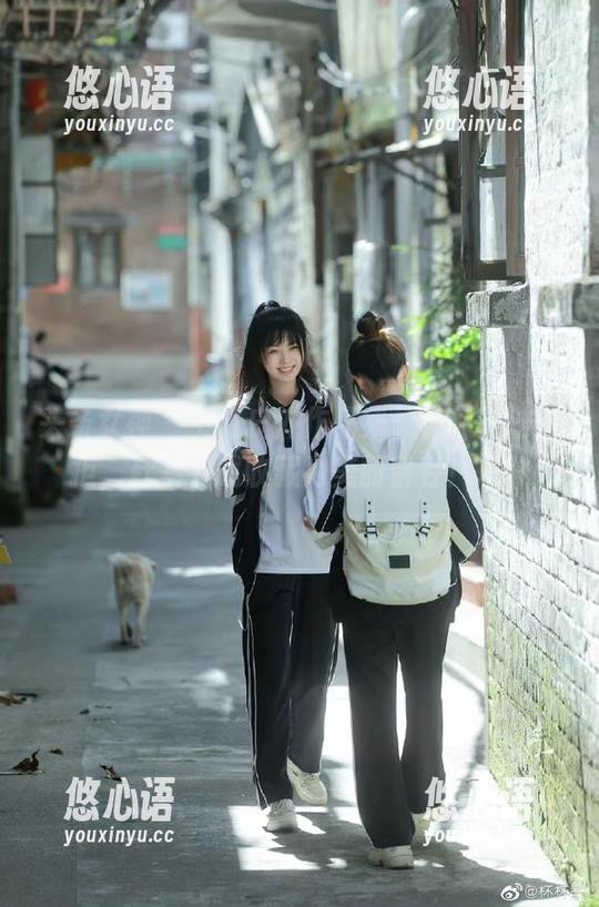 头条女神 - 王竹户外作品集，让你无法抗拒，赶紧下载收藏为美丽留存！.txt