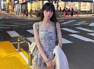 微密圈 – 感受校园风情！女刺客写真全新更新，青春气息浓郁开启视界！.txt