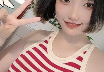 奶桃桃的麻辣OL魅力作品集：如诗如画的性感资源体验.txt