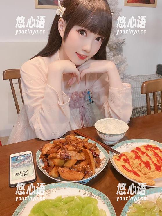 精选妖少you1全套套装图片，带你领略不一样的摄影艺术和美感体验！.txt