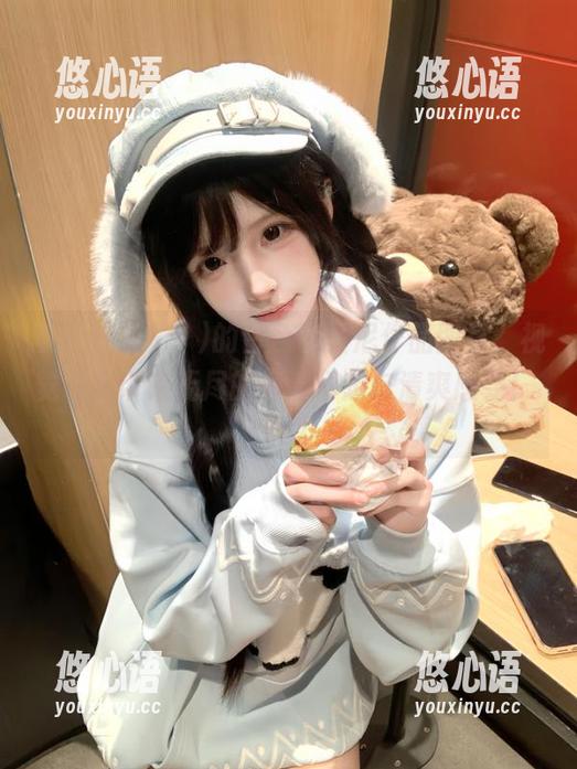 姜仁卿(강인경)的白色比基尼作品图集，视觉盛宴带来无尽的海滩幻想与清爽感受！.txt