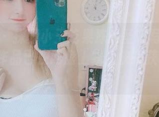 微密圈 – 探索小玉吃果冻的圣诞写真世界，绝美作品已在网盘上线，快来获取！.txt