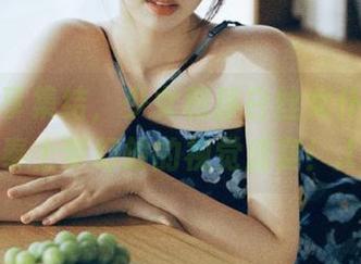 高清分享集结，少女秩序白丝女仆写真为你奉上梦幻般的视觉盛宴！.txt