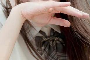 尤果网 – 在高清照片中感受“COCO双人”的浪漫与真挚.txt