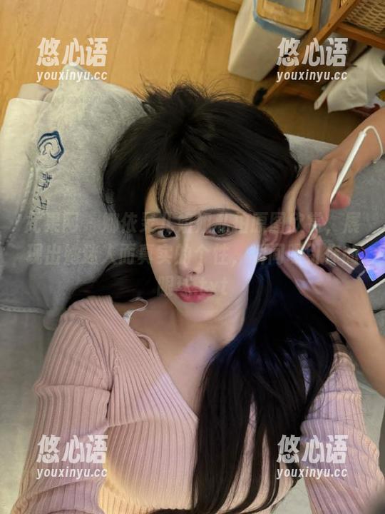 尤果网 - 娜依灵儿姐姐私拍原图欣赏，展现出她迷人而真实的个性，瞬间吸引你的眼球.txt