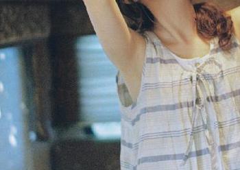 尤果网 – 在办公室里与朱赢邂逅，感受她写真作品集中的真实与梦幻交汇.txt
