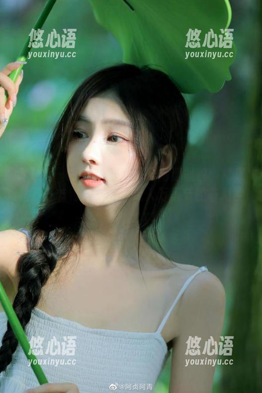 尤果网 - 抓住秋季的尾巴高清图包：松果儿万圣节特辑，带你走入万圣节的奇幻世界！.txt