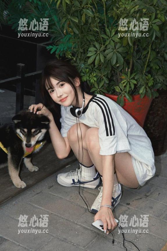 尤果网 - “球球纯白”主题写真合集分享，记录每一个动人的景致与情感！.txt