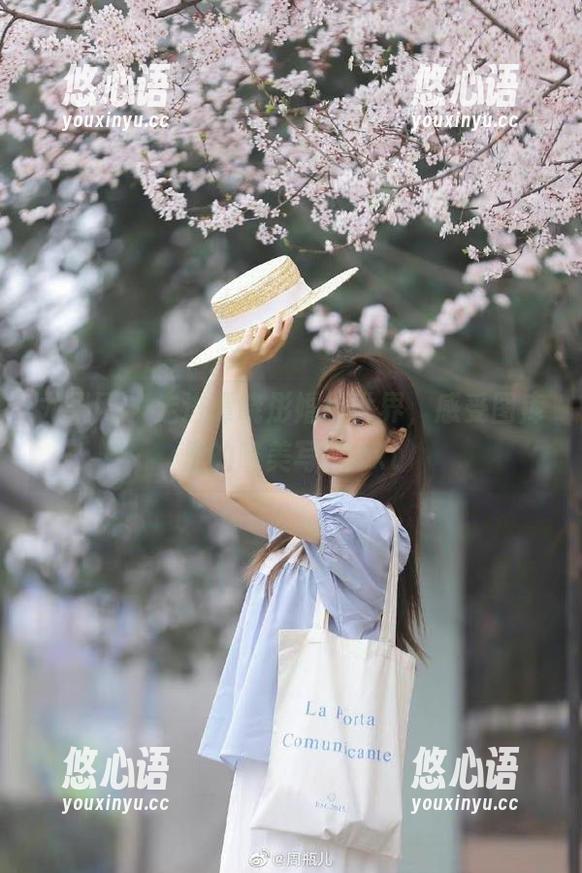 尤果网 - 走进谭晓彤婚纱世界，感受图库里的唯美写真.txt