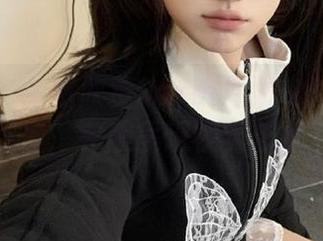 尤蜜荟 – 免费欣赏Carol周妍希独特肉丝写真作品，完美呈现视觉艺术！.txt