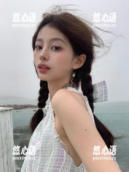 尤蜜荟-Carol周妍希 尤蜜荟 - Carol周妍希长腿图片全集发布,免费图包让你尽情欣赏她的时尚风采!.txt