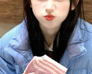 尤蜜荟 – 职业装中的妲己Toxic：最新美图让你再也不想上班，心甘情愿为她打工！.txt