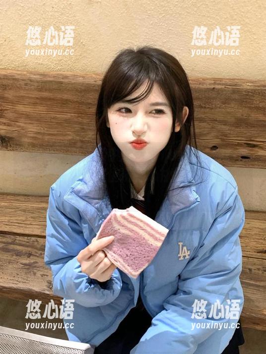 尤蜜荟 - 职业装中的妲己Toxic：最新美图让你再也不想上班，心甘情愿为她打工！.txt
